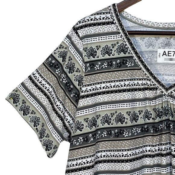 Woman Within Blouse Top Women Size 2X Multicolor Short Sleeve V-Neck Boho Cotton - Picture 3 of 7